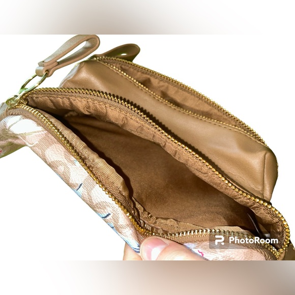 Flower Fanny Pack-Adjustable - Picture 5 of 7